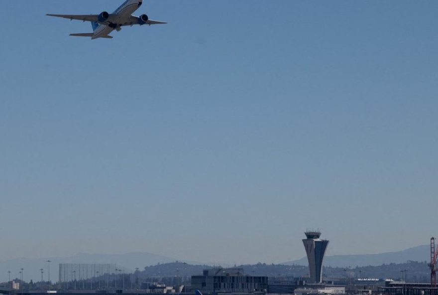 paralisacao-governo-eua3A-agentes-seguranca-aeroportos-trabalham-sem-salario paralisacao-governo-eua3A-agentes-seguranca-aeroportos-trabalham-sem-salario