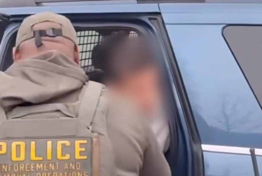 paranaense-detido-pelo-ice-nos-eua3A-aqui-ha-24-anos-video-mostra-abordagem-nos-eua paranaense-detido-pelo-ice-nos-eua3A-aqui-ha-24-anos-video-mostra-abordagem-nos-eua