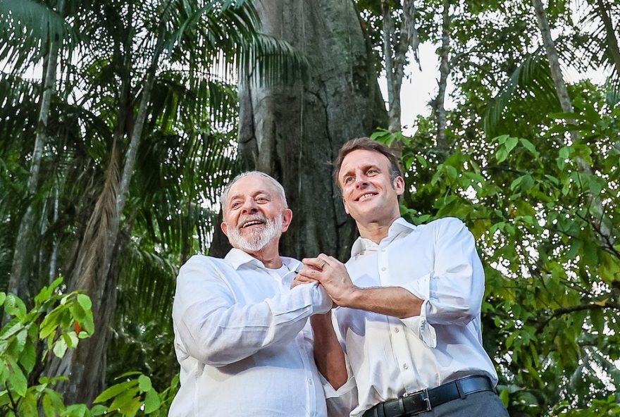 parceria-verde3A-macron-confirma-visita-oficial-de-lula-a-franca-junho-2025