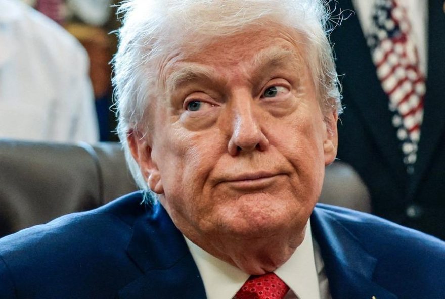 parlamento-europeu-suspende-acordo-comercial-com-eua-apos-ameacas-de-trump3A-tensao-diplomatica-e-economica-cresce parlamento-europeu-suspende-acordo-comercial-com-eua-apos-ameacas-de-trump3A-tensao-diplomatica-e-economica-cresce