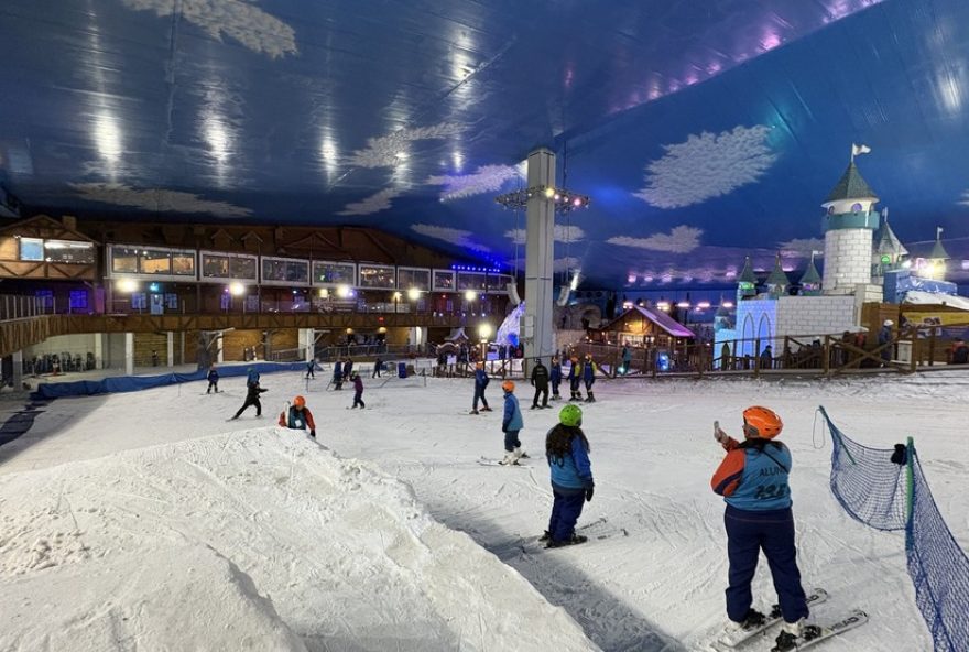 parque-de-neve-em-gramado3A-diversao-e-esportes-de-inverno-no-verao parque-de-neve-em-gramado3A-diversao-e-esportes-de-inverno-no-verao