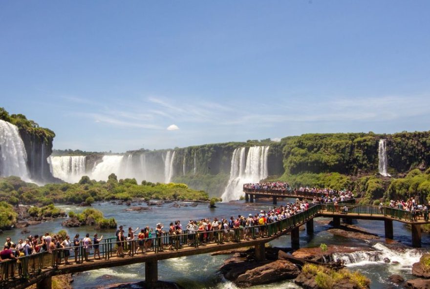 parque-nacional-do-iguacu-bate-recorde-historico-com-2-milhoes-de-visitantes parque-nacional-do-iguacu-bate-recorde-historico-com-2-milhoes-de-visitantes