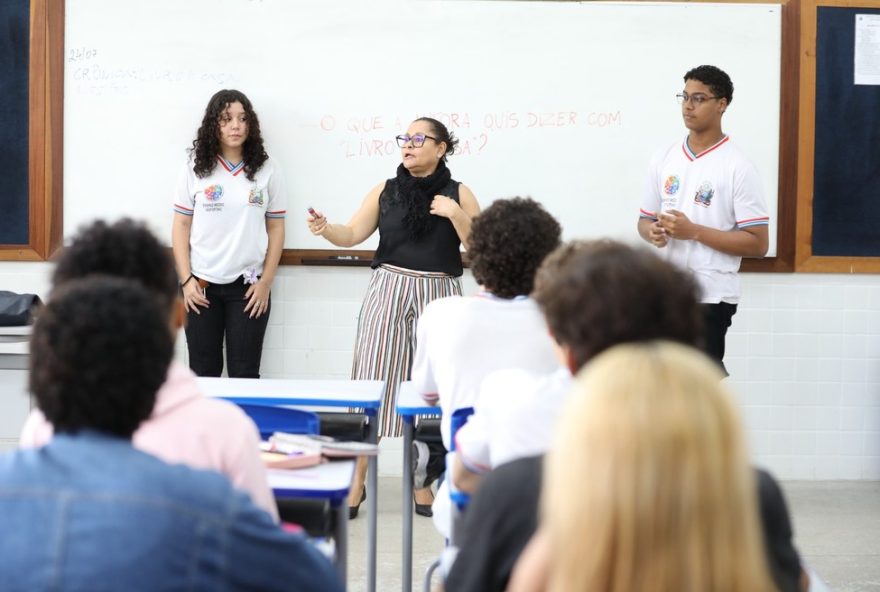 participe-do-terceirao-pre-enem-da-sec-ba3A-aulas-gratuitas-de-portugues-e-matematica-para-o-3deg-ano-do-ensino-medio