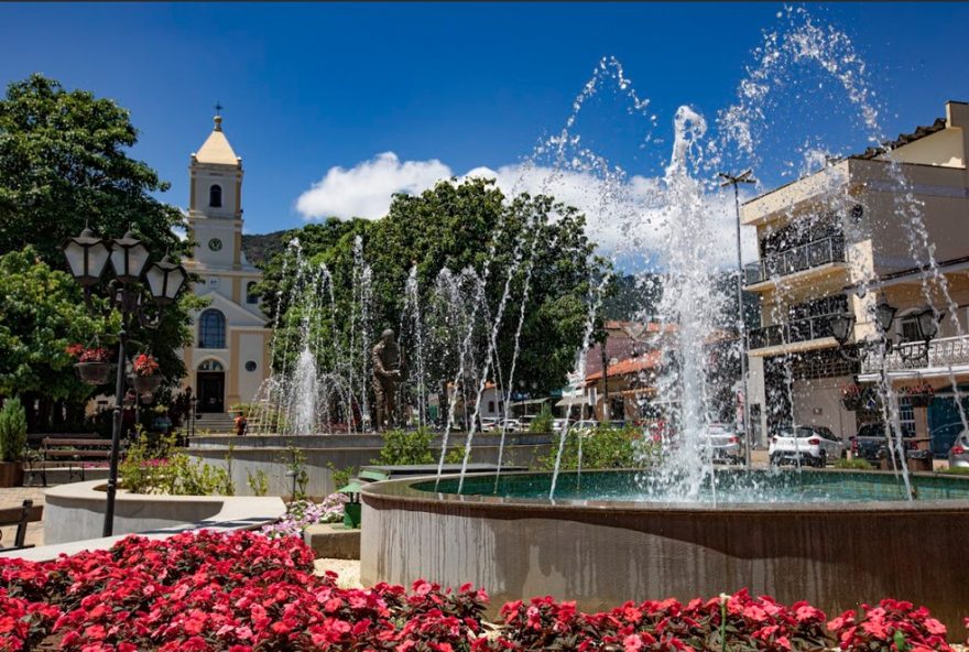 pascoa-em-extrema3A-praca-tematica-e-atracoes-gratuitas-de-19-de-marco-a-5-de-abril.-confira pascoa-em-extrema3A-praca-tematica-e-atracoes-gratuitas-de-19-de-marco-a-5-de-abril.-confira