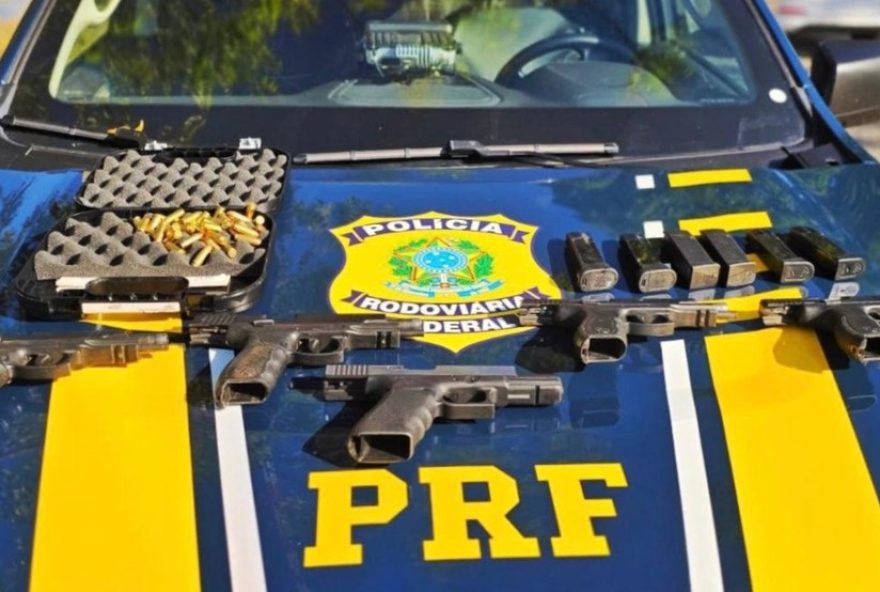 passageira-e-presa-com-cinco-armas-em-onibus-na-grande-fortaleza3A-a-importancia-da-fiscalizacao-rodoviaria