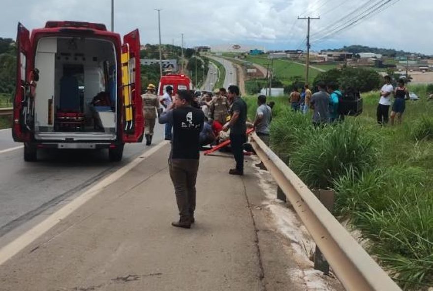 passageira-morre-em-acidente-na-go-060 passageira-morre-em-acidente-na-go-060