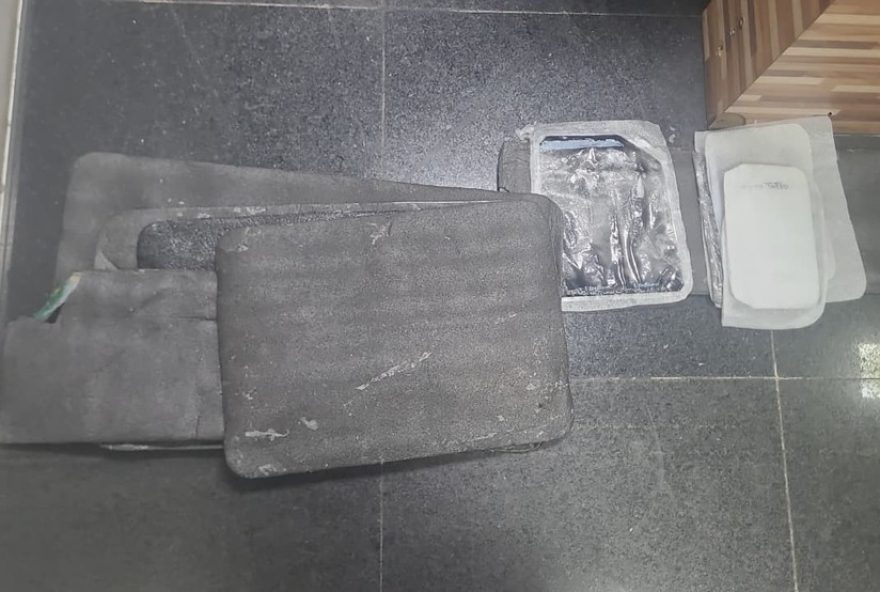 passageiros-presos-por-trafico-de-drogas-no-aeroporto-de-manaus3A-pf-apreende-mais-de-40-kg-de-entorpecentes