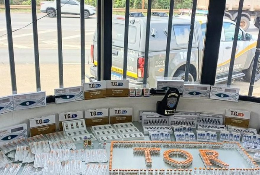 passageiros-sao-presos-em-rodovia-de-itu-com-medicamentos-e-perfumes-importados3A-contrabando-flagrado-na-castello-branco passageiros-sao-presos-em-rodovia-de-itu-com-medicamentos-e-perfumes-importados3A-contrabando-flagrado-na-castello-branco