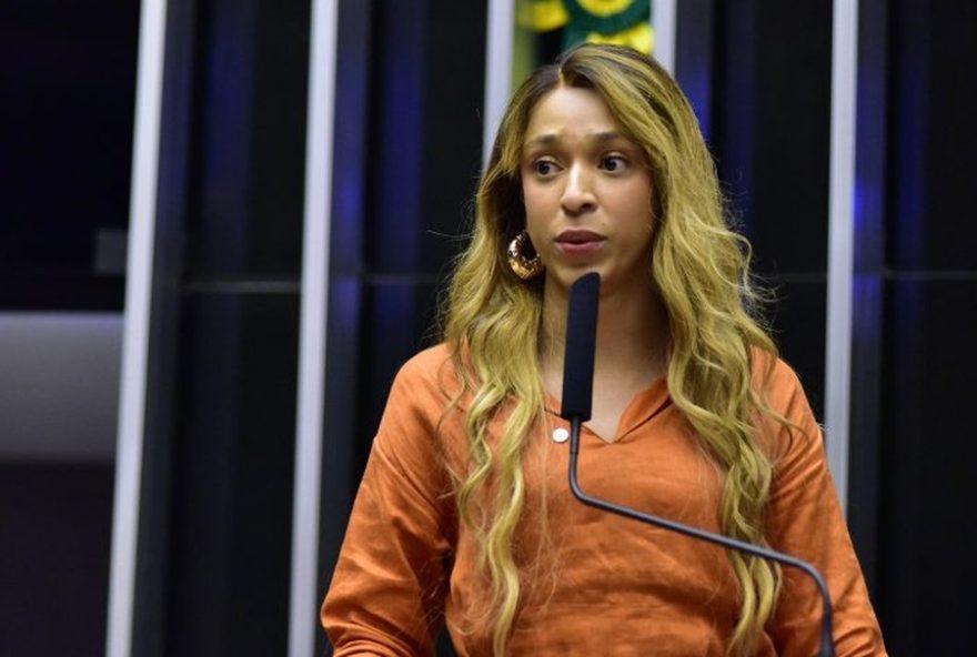 pastor-e-investigado-por-homotransfobia-no-df3A-entenda-o-caso-e-as-possiveis-punicoes