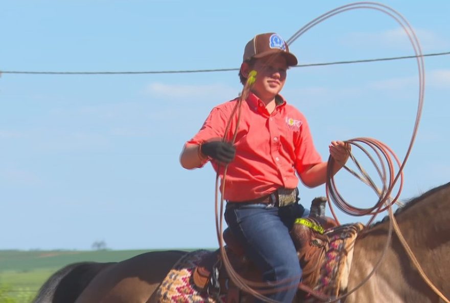 paulinho2C-o-jovem-lacador3A-paixao-por-cavalos-e-colecao-de-fivelas paulinho2C-o-jovem-lacador3A-paixao-por-cavalos-e-colecao-de-fivelas