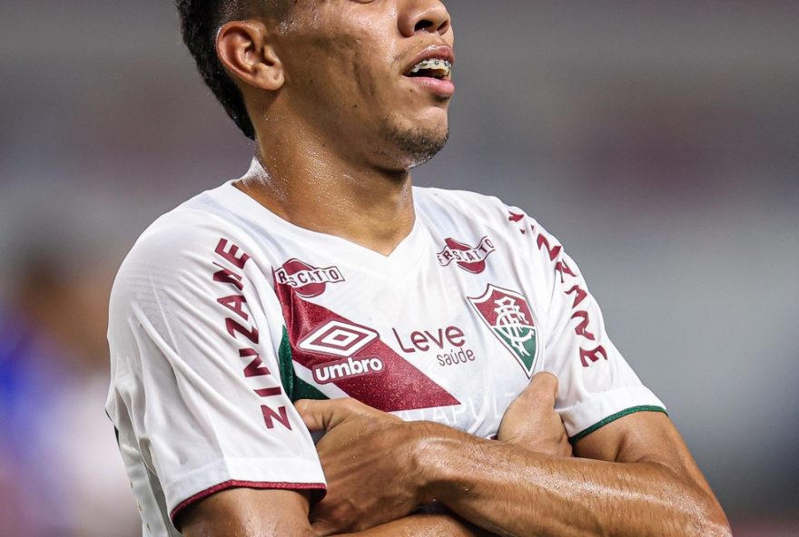 paulo-baya-marca-primeiro-gol-pelo-fluminense-e-comemora-a-la-mbappe3A-entenda-semelhancas-com-o-jogador-do-real-madrid