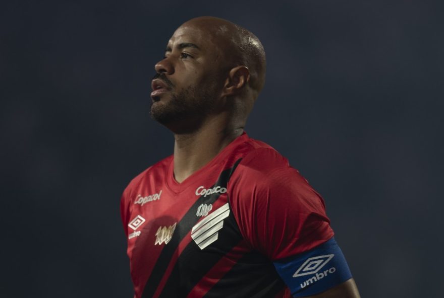 paysandu-contrata-zagueiro-thiago-heleno-para-reforcar-defesa-na-serie-b