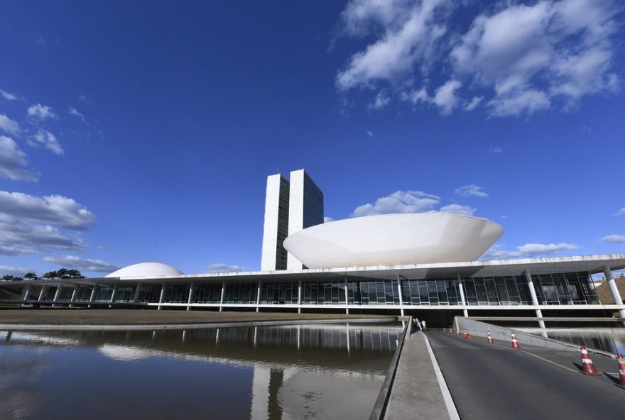 pec-da-blindagem-de-investigacao-parlamentar-de-1988-pode-voltar3A-risco-de-impunidade-com-votacoes-secretas-na-camara-dos-deputados