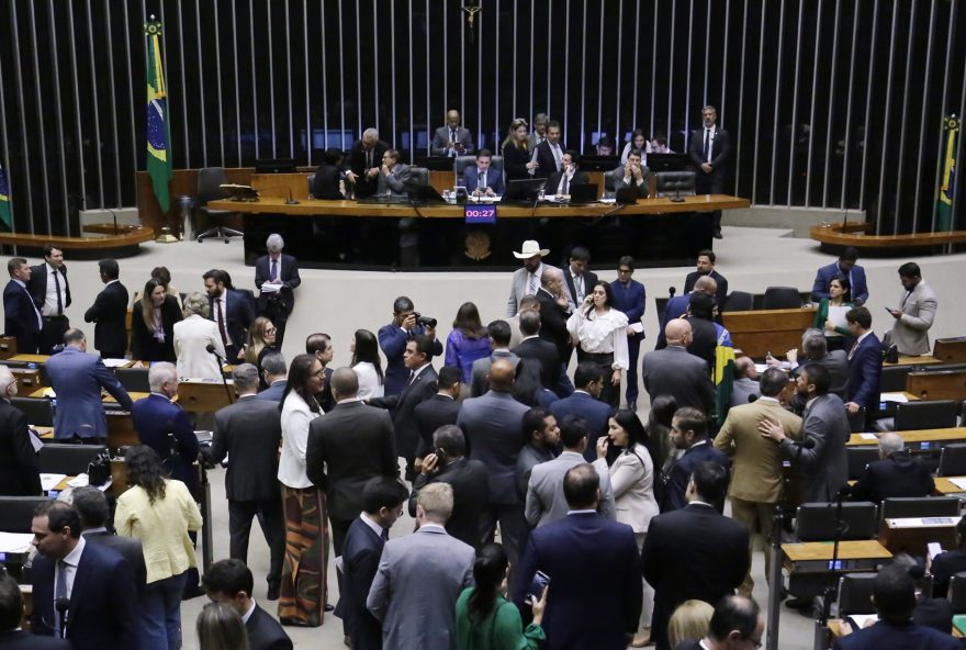 pec-da-blindagem3A-deputados-federais-de-pernambuco-votam-a-favor-da-emenda-constitucional