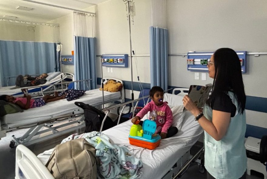 pedagogia-hospitalar3A-professores-levam-educacao-e-esperanca-a-criancas-internadas pedagogia-hospitalar3A-professores-levam-educacao-e-esperanca-a-criancas-internadas