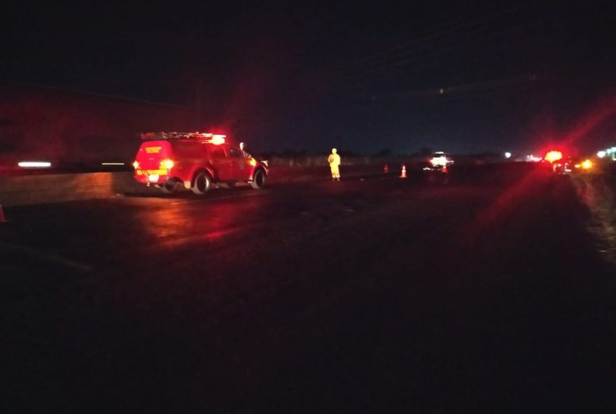 pedestre-morre-atropelado-por-caminhao-na-br-050-em-uberlandia3A-alerta-para-a-seguranca-no-transito