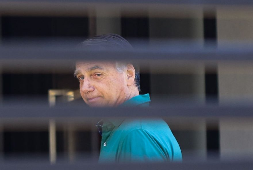 pedido-de-prisao-de-ramagem-pode-afetar-bolsonaro3F-juristas-avaliam-impacto