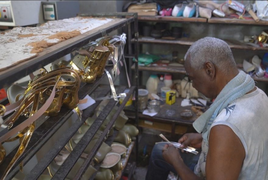 pedro-alberto3A-o-sapateiro-das-musas-e-rainhas-do-carnaval-do-rio pedro-alberto3A-o-sapateiro-das-musas-e-rainhas-do-carnaval-do-rio