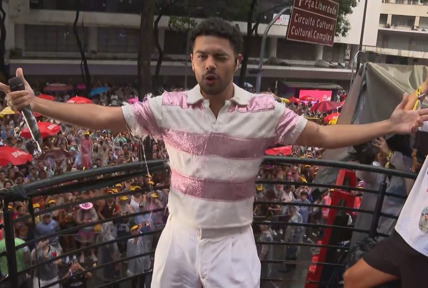 pedro-sampaio-agita-multidao-debaixo-de-chuva-em-bh-com-show-epico-ao-vivo-diario-do-estado pedro-sampaio-agita-multidao-debaixo-de-chuva-em-bh-com-show-epico-ao-vivo-diario-do-estado