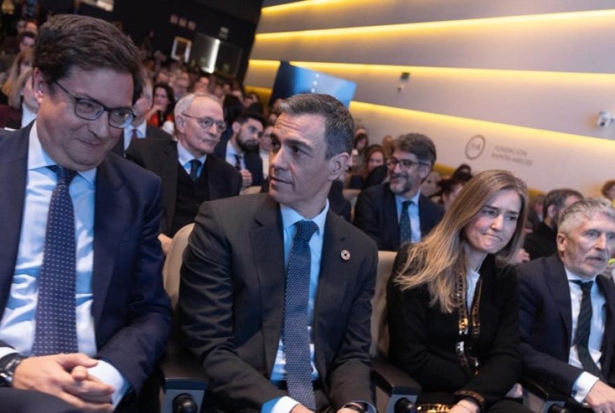 pedro-sanchez-abre-caminho-para-os-alconaba-lancarem-uma-nova-tv-afinada