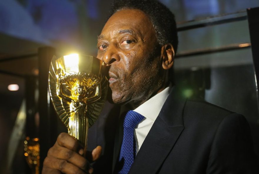 Homenagens para o Atleta do Século, falecido aos 82 anos, seguem país afora  (Foto: Ricardo Stuckert/Agência Brasil)