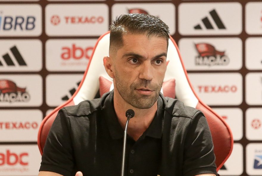 pele2C-alfredo-almeida-e-o-combate-ao-racismo-no-futebol3A-a-necessidade-de-inclusao-e-diversidade