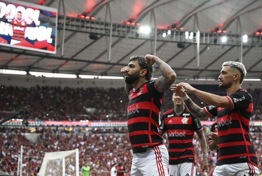 penalti-para-o-flamengo-em-gerson-e-eleito-o-maior-erro-do-brasileirao-por-pc-oliveira3A-polemica-na-arbitragem