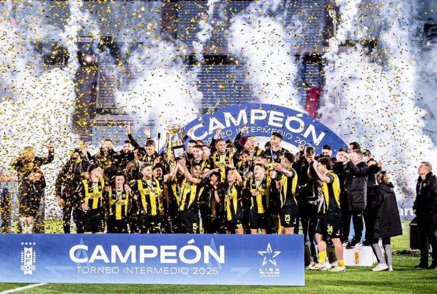 penarol-vence-nacional-nos-penaltis-e-conquista-torneo-intermedio-no-uruguai