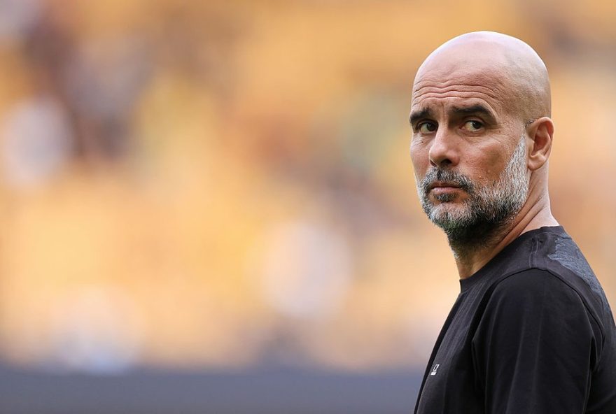 pep-guardiola-busca-enxugar-elenco-do-manchester-city-para-manter-competitividade-na-temporada-20252F2026