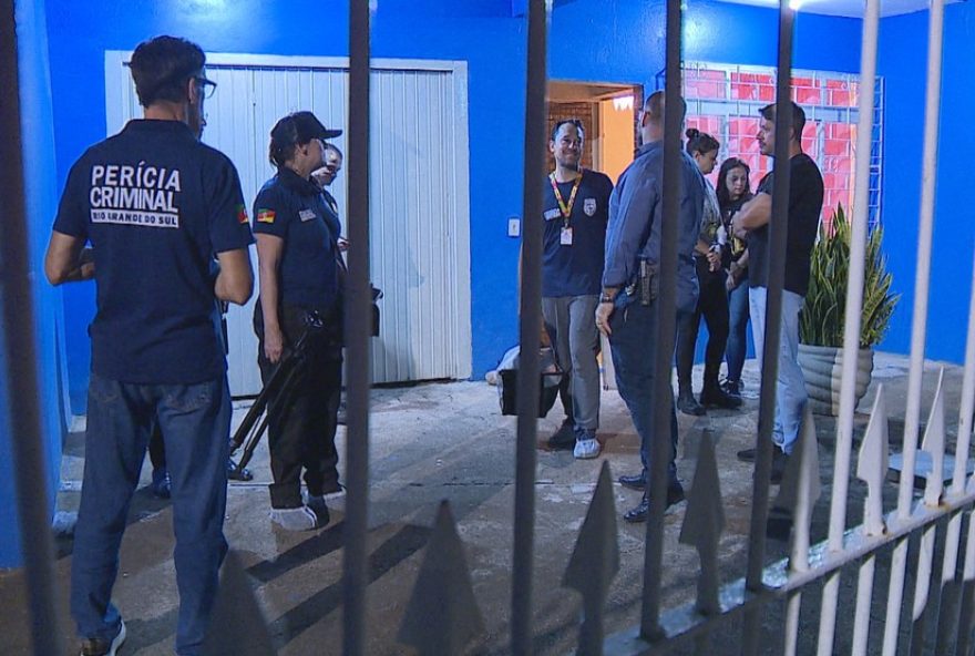 pericia-encontra-vestigios-de-sangue-na-casa-de-mulher-desaparecida-e-seus-pais-no-rs pericia-encontra-vestigios-de-sangue-na-casa-de-mulher-desaparecida-e-seus-pais-no-rs