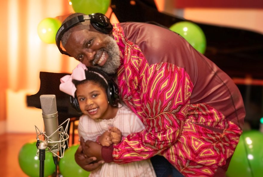 pericles3A-versatilidade-e-sucesso-em-novos-lancamentos-musicais