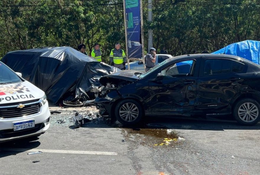 perseguicao-da-pm-a-carro-furtado-termina-em-batida-deixando-5-feridos-em-campinas