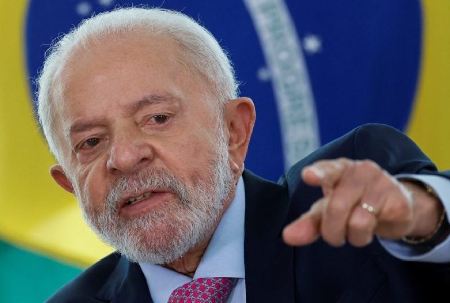 pesquisa-atlas3A-lula-venceria-no-1o-turno-contra-tarcisio2C-michelle-e-caiado