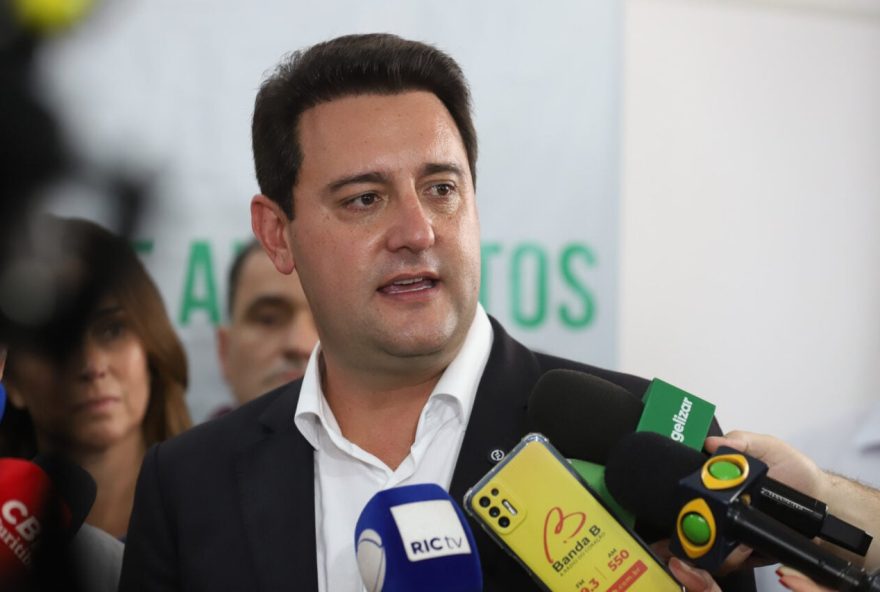 pesquisas-apontam-lula-e-flavio-bolsonaro-em-empate-e-ratinho-jr-destaque-do-psd