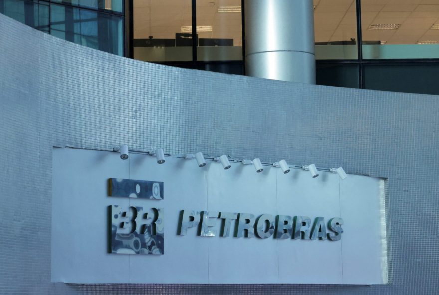 Logo da Petrobras no Rio de Janeiro, Brasil
05/06/2025
REUTERS/Ricardo Moraes