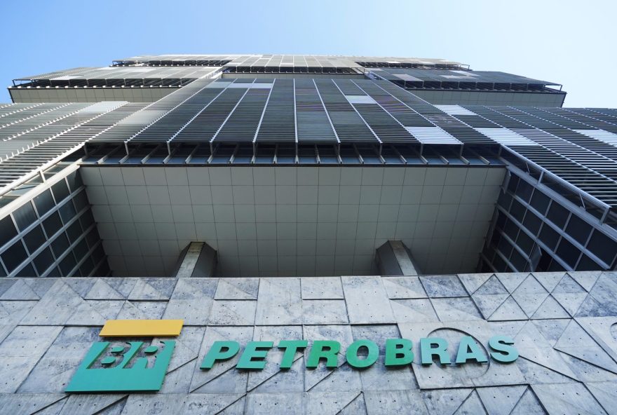 petroleiros-iniciam-greve-nacional-nesta-segunda-feira petroleiros-iniciam-greve-nacional-nesta-segunda-feira