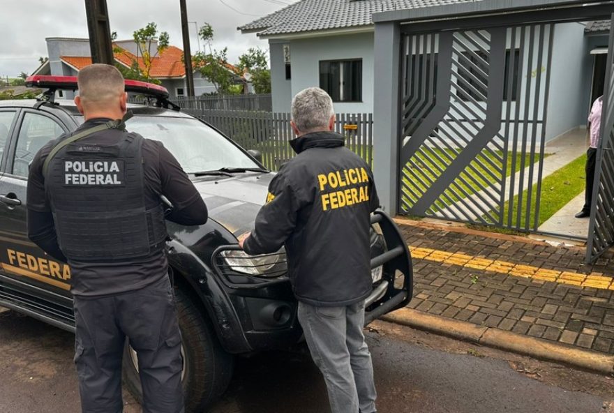 pf-investiga-homem-por-trocar-cestas-basicas-por-votos-em-prefeitura-do-parana2C-diz-de.-prefeito-e-vice-nao-tem-ligacao