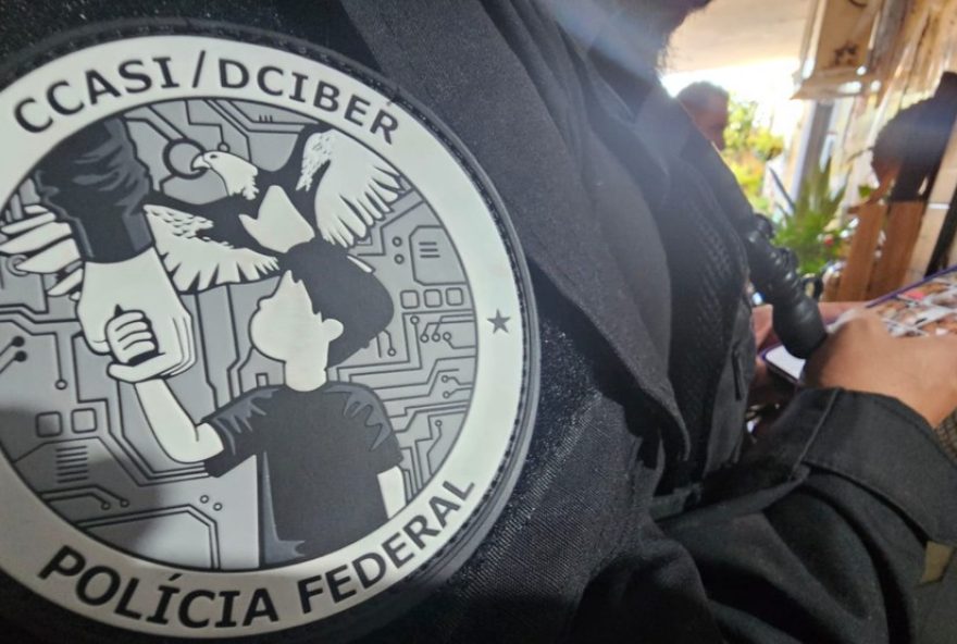 pf-realiza-3-operacoes-diarias-contra-abuso-sexual-infantil-na-internet-em-2025 pf-realiza-3-operacoes-diarias-contra-abuso-sexual-infantil-na-internet-em-2025