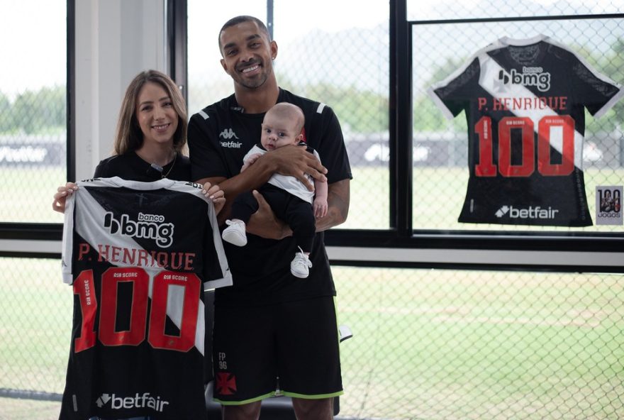 ph2C-o-lateral-querido-da-torcida-do-vasco3A-100-jogos2C-superacao-e-novas-metas-no-clube