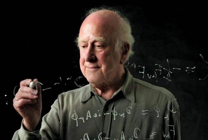 Morre aos 94 anos Peter Higgs, ganhador do Nobel que deu nome à “partícula de Deus”