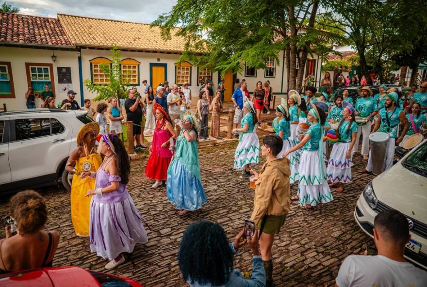 pirenopolis-anuncia-pre-carnaval-com-oito-blocos-gratuitos3A-veja-programacao