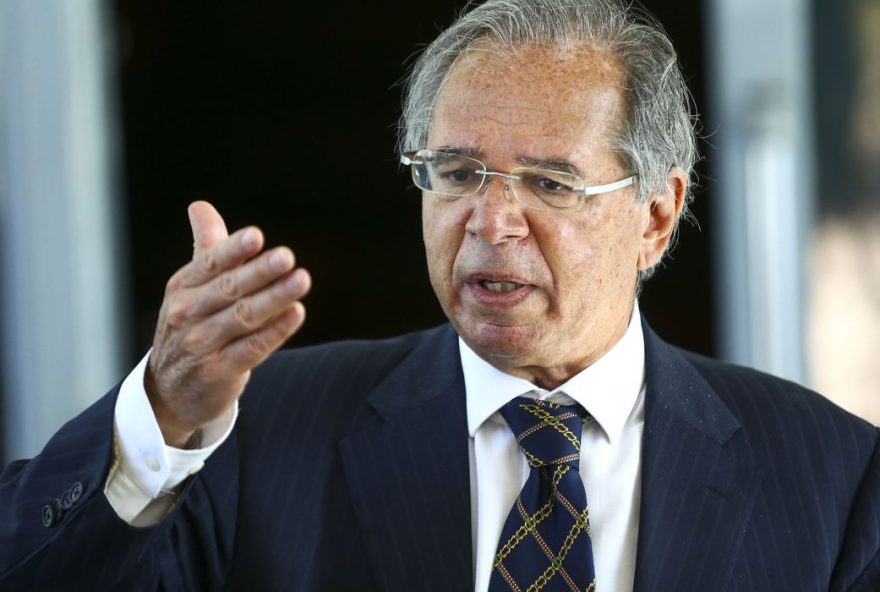 O ministro da Economia, Paulo Guedes, durante entrevista coletiva. O ministro da Economia, Paulo Guedes, durante entrevista coletiva.