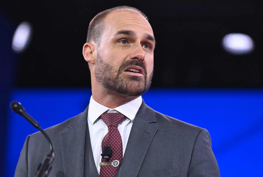 pl-busca-brecha-no-regimento-para-evitar-cassacao-de-eduardo-bolsonaro