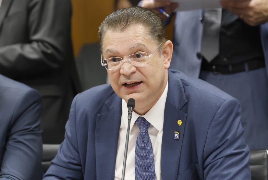 pl-da-dosimetria3A-de-e-pt-divergem-sobre-reducao-de-penas-a-condenados-do-golpe-de-8-de-janeiro-de-2023