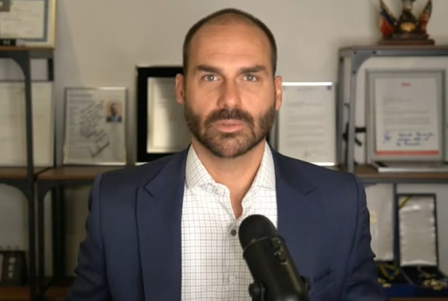 pl-e-centrao-preveem-eduardo-bolsonaro-inelegivel-e-descartam-candidatura-a-presidencia