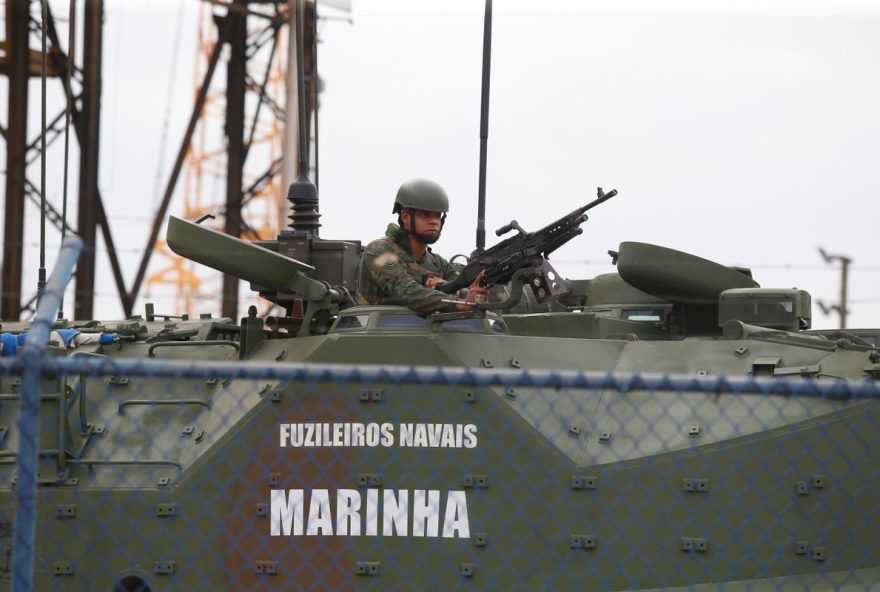 plano-de-seguranca-no-rio-de-janeiro-inclui-retomada-de-territorios-dominados-pelo-crime-e-possivel-uso-da-glo