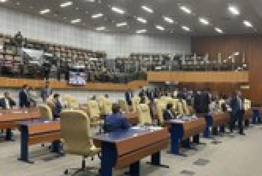 plenario-rejeita-decreto-de-calamidade-financeira-em-goiania3A-superavit-municipal-questionado