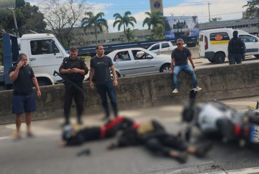 pm-de-folga-reage-a-tentativa-de-assalto-na-avenida-brasil2C-penha3A-dois-suspeitos-mortos.-transito-lento-na-regiao