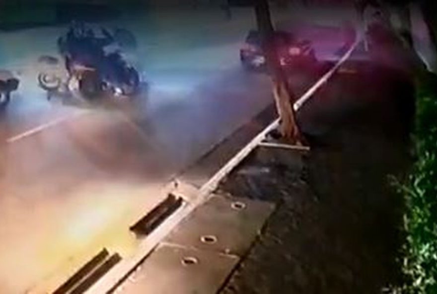 pm-reage-a-assalto-e-mata-suspeito-em-troca-de-tiros-na-zona-sul-de-sp pm-reage-a-assalto-e-mata-suspeito-em-troca-de-tiros-na-zona-sul-de-sp