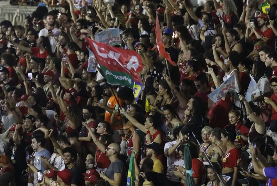 polarizacao-politica-no-brasil3A-o-embate-entre-lula-e-bolsonaro polarizacao-politica-no-brasil3A-o-embate-entre-lula-e-bolsonaro